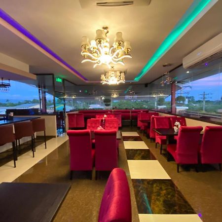 Grand Diamond Hotel Trinidad Piarco Zewnętrze zdjęcie