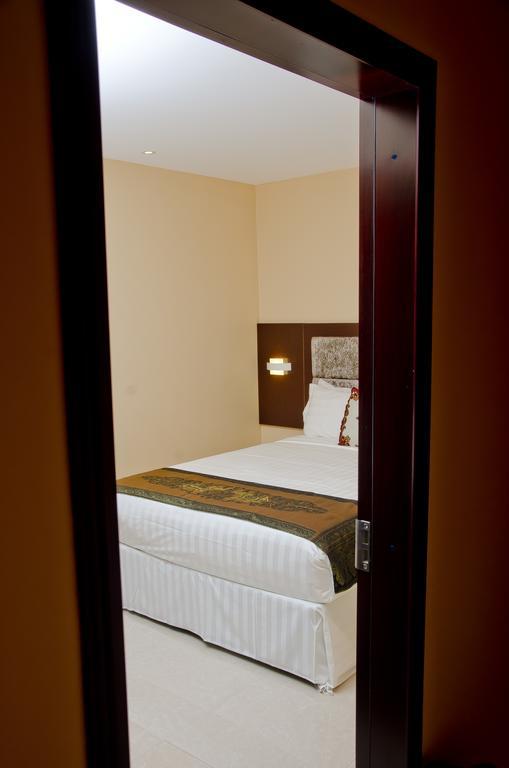 Grand Diamond Hotel Trinidad Piarco Zewnętrze zdjęcie